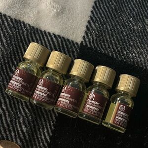5 Cranberry Home Fragrance oils by The Body Shop holiday scent NEW